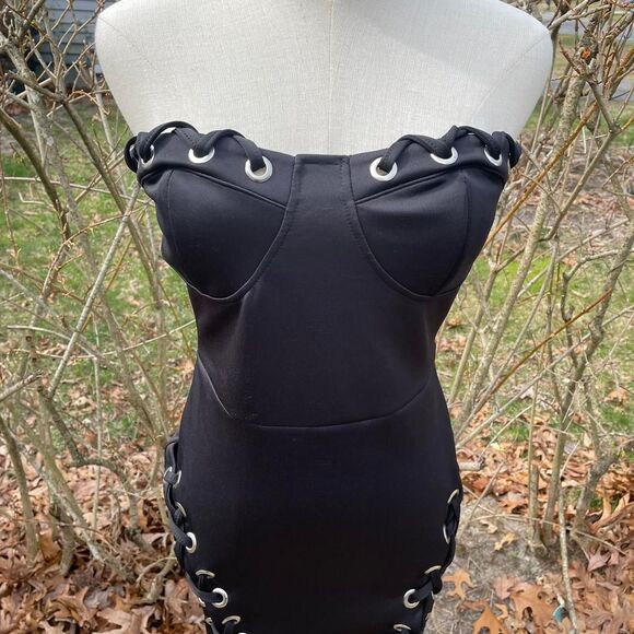 Goth Sexy ,Lace up Women's Black miniDress - Picture 3 of 10